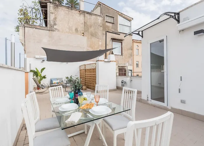 Apartment The Best Rent - Beautiful With Terrace Near Colosseo Rome